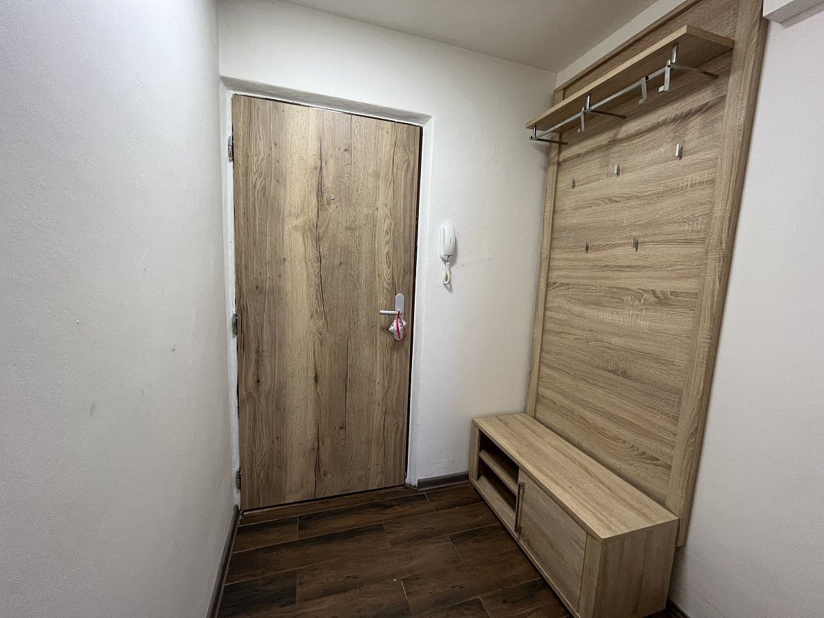 Pronájem bytu 2+1 52 m² – fotografie 2