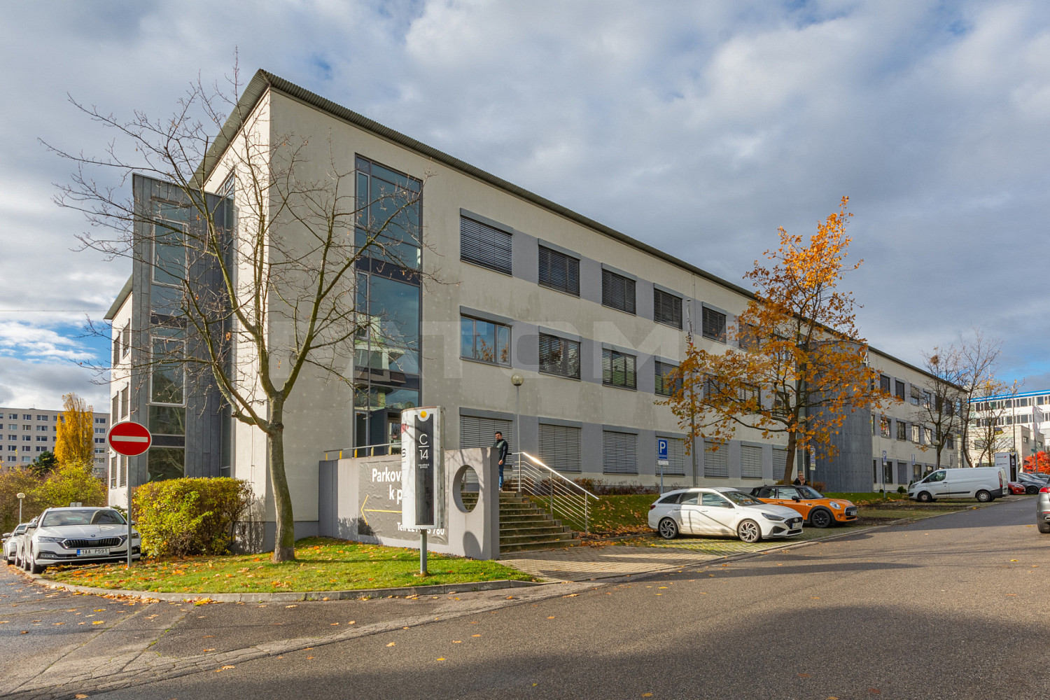 Pronájem kanceláře 251 m²