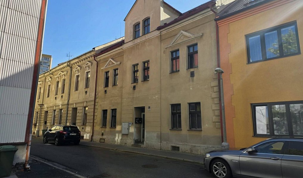 Prodej domu 320 m² s pozemkem 241 m², Chomutov – fotka 1 z 11