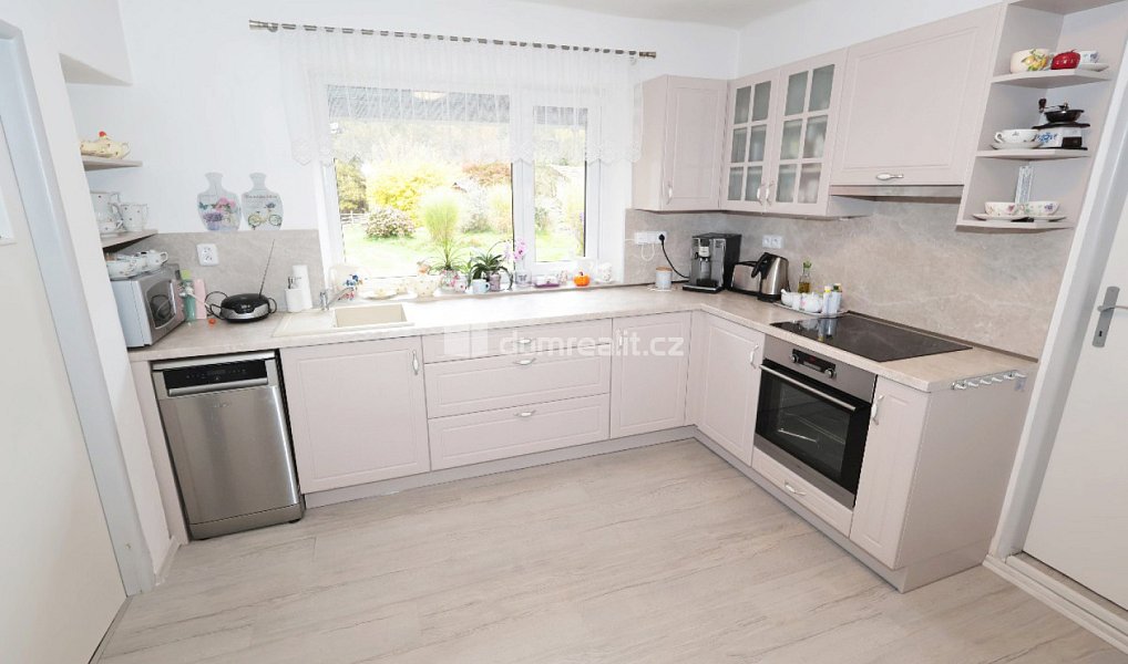 Prodej domu 112 m² s pozemkem 1 623 m², Slabčice – náhled fotky 10