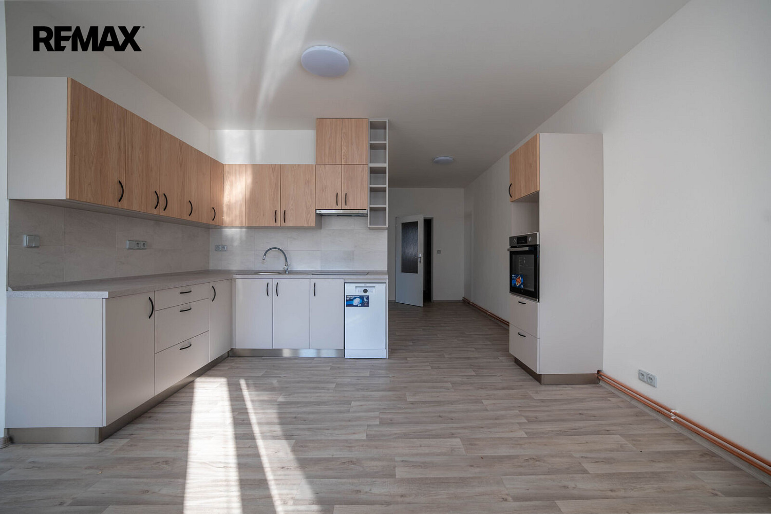 Pronájem bytu 3+kk 83 m² – fotografie 2