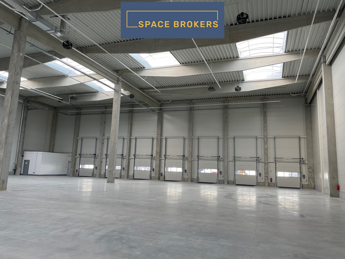 Pronájem skladovacích prostor 5 237 m² – fotografie 4