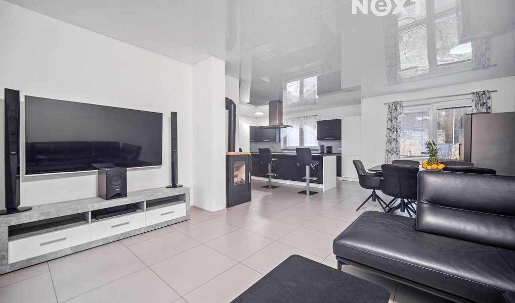 Prodej domu 199 m² s pozemkem 1 061 m², Chrtníky – náhled fotky 13