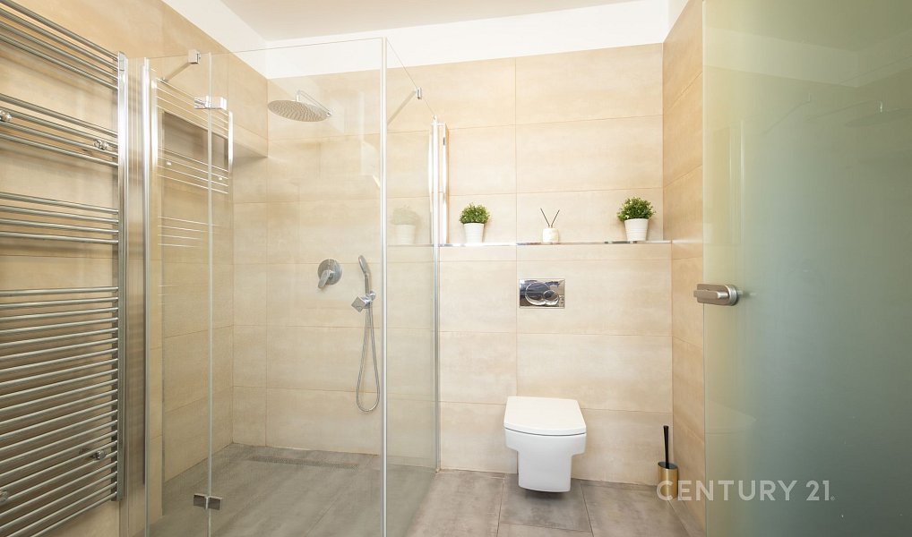 Prodej domu 181 m² s pozemkem 311 m², Kolín – náhled fotky 12