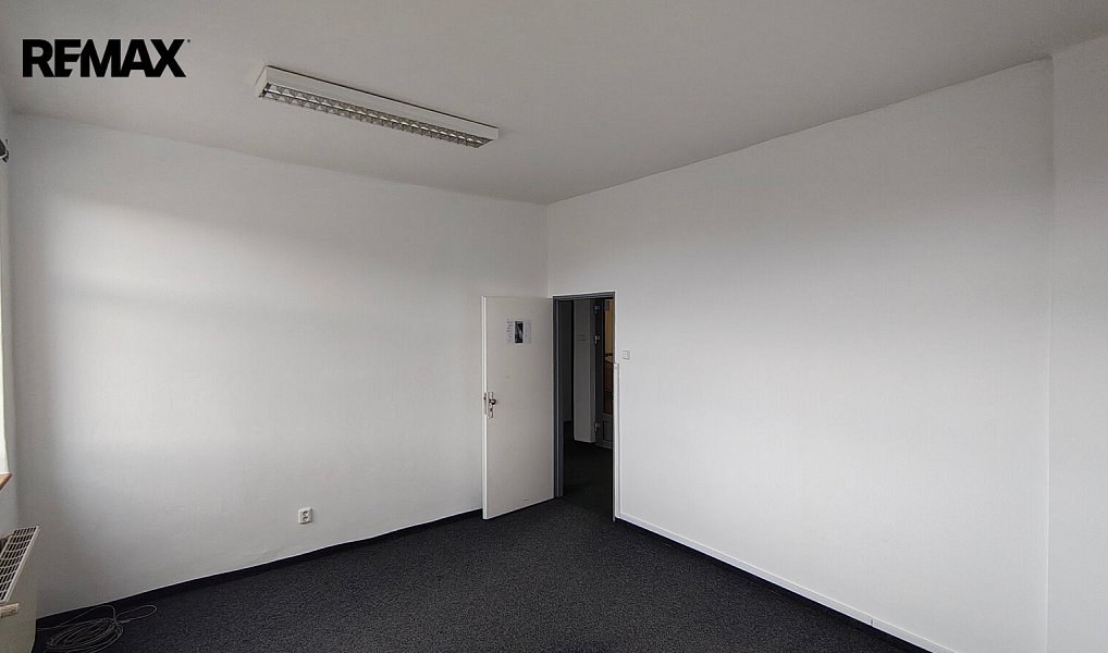 Pronájem kanceláře 256 m², Děčín – náhled fotky 5