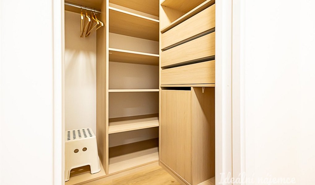 Pronájem bytu 3+1 92 m², Praha – náhled fotky 17