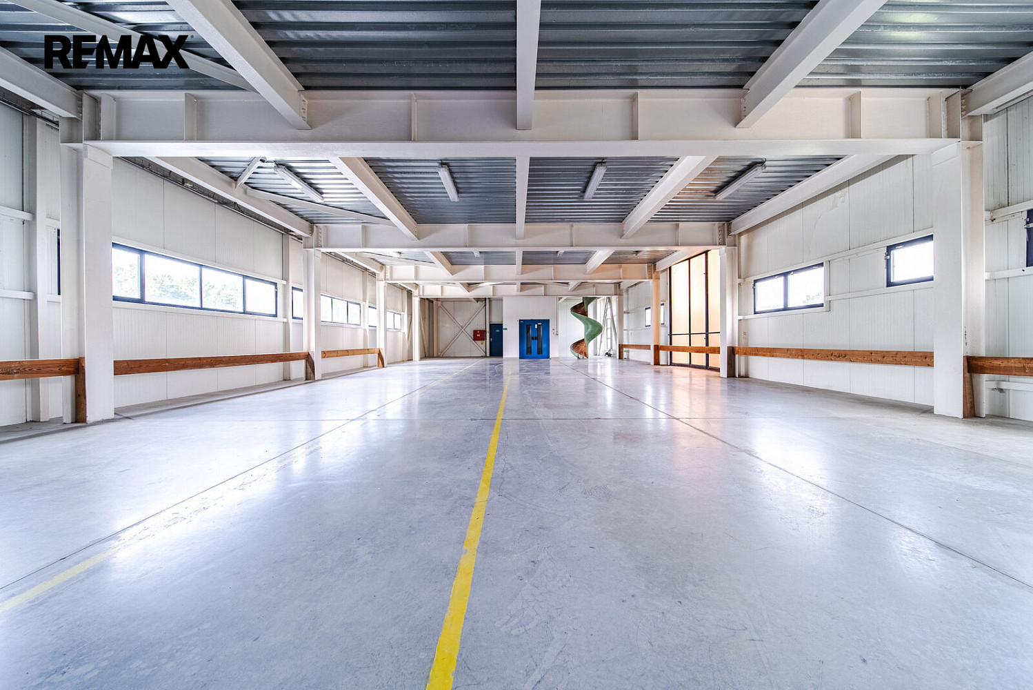 Prodej výrobních prostor 4 050 m² – fotografie 2