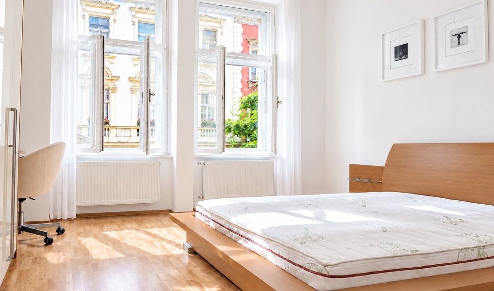 Pronájem bytu 2+1 75 m², Praha – náhled fotky 13