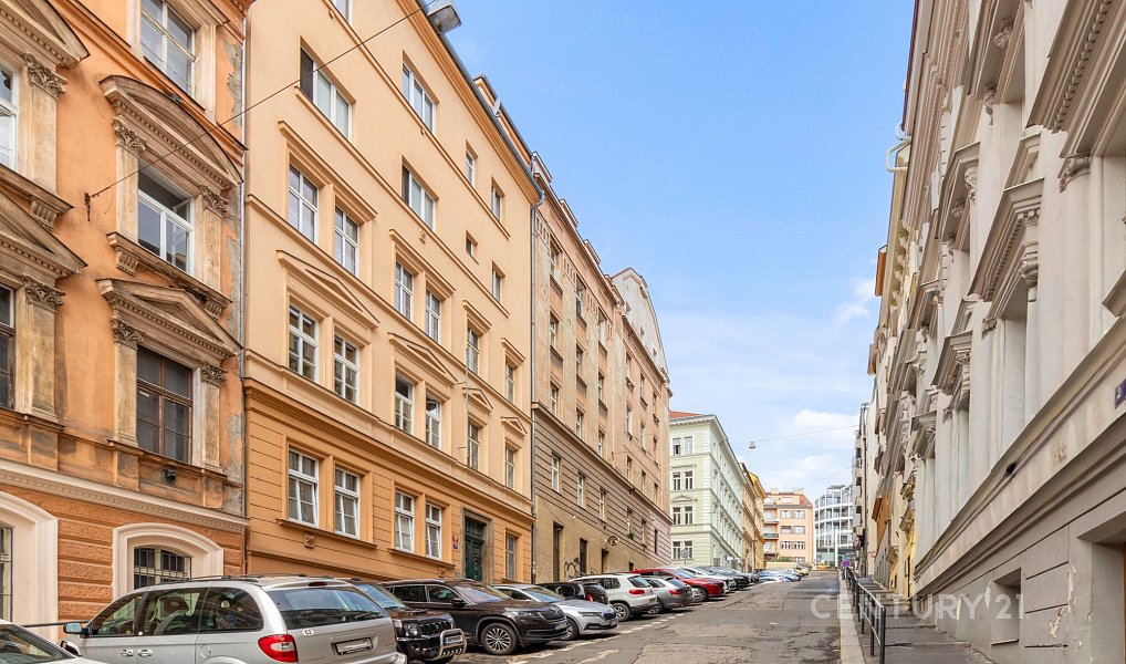 Prodej bytu 2+1 87 m², Praha – náhled fotky 24
