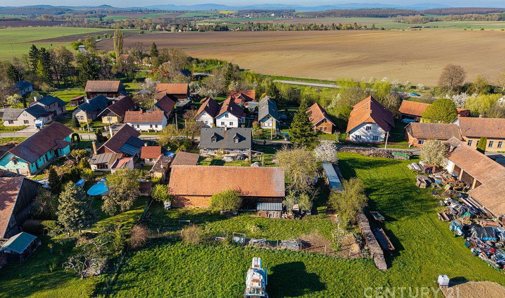 Prodej stavebního pozemku 800 m², Jičíněves – náhled fotky 4