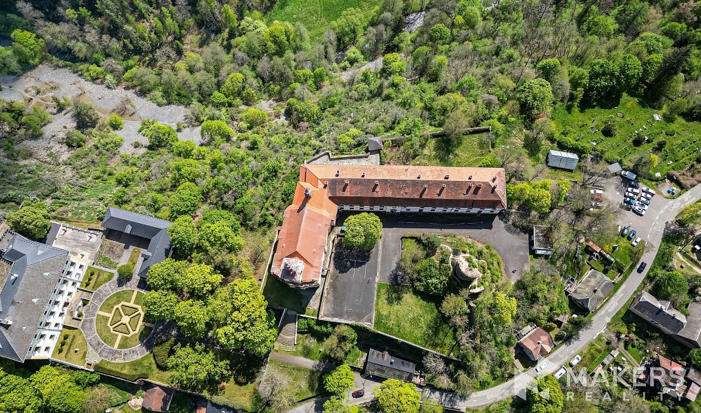 Prodej komerčního pozemku 7 700 m², Manětín – náhled fotky 3