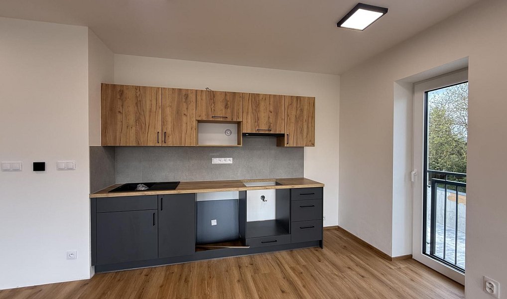 Pronájem bytu 2+kk 74 m², Úherce – náhled fotky 6