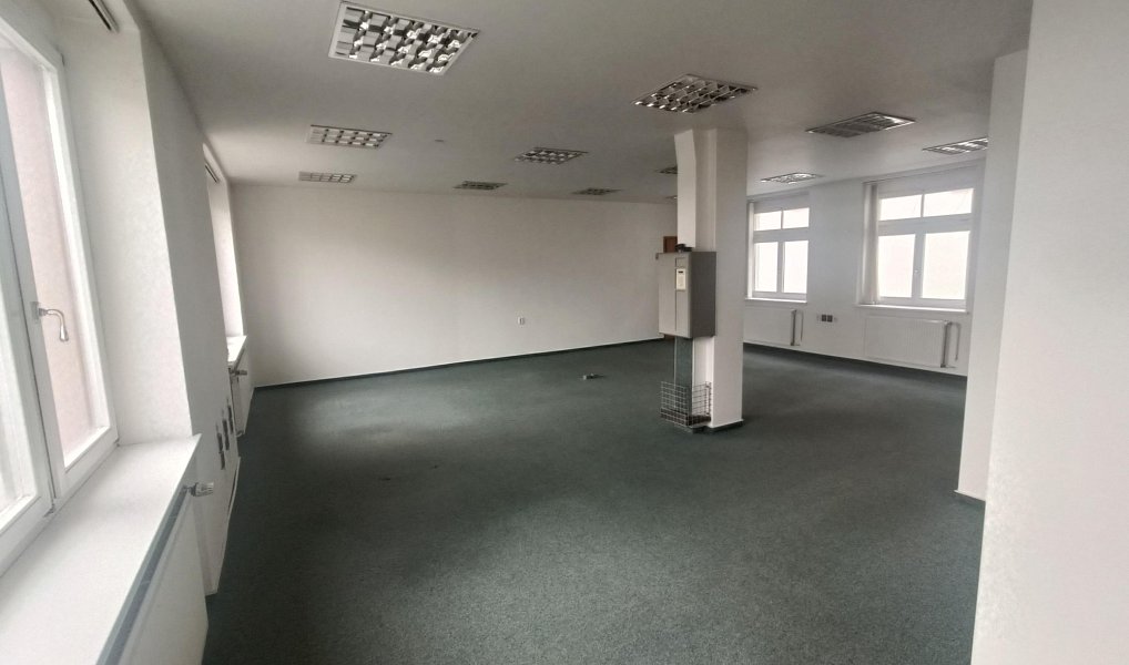 Pronájem kanceláře 56 m², Strakonice – náhled fotky 2