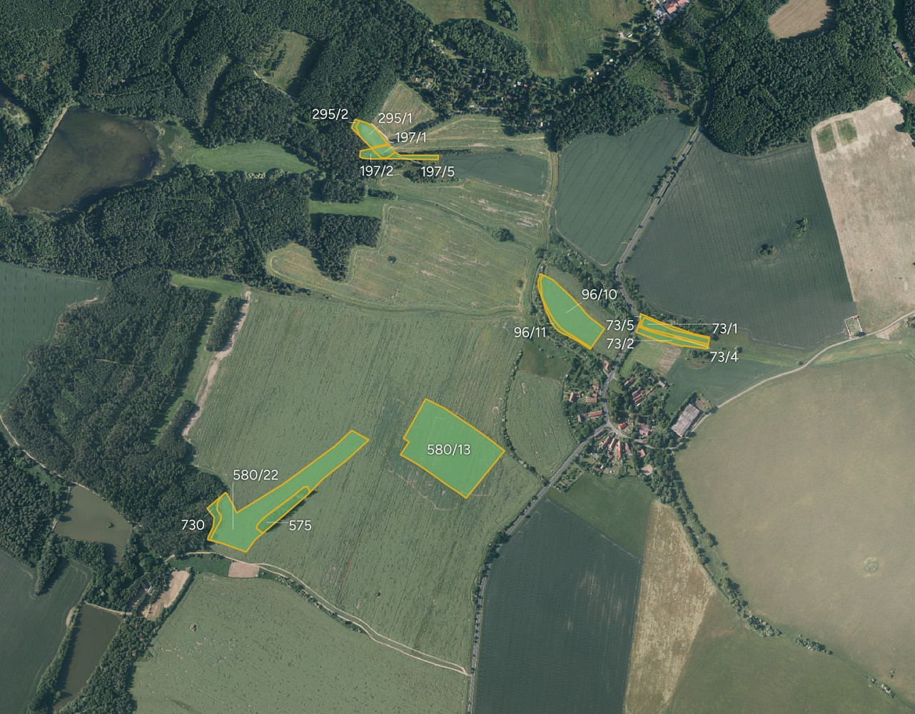 Prodej pole 82 909 m²