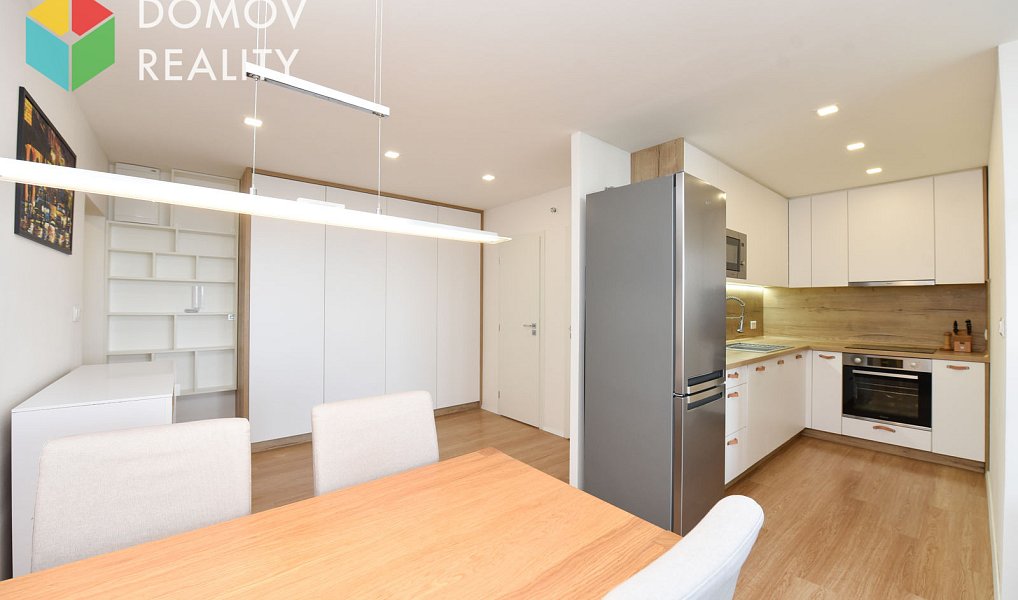 Prodej bytu 2+kk 64 m², Praha – náhled fotky 3