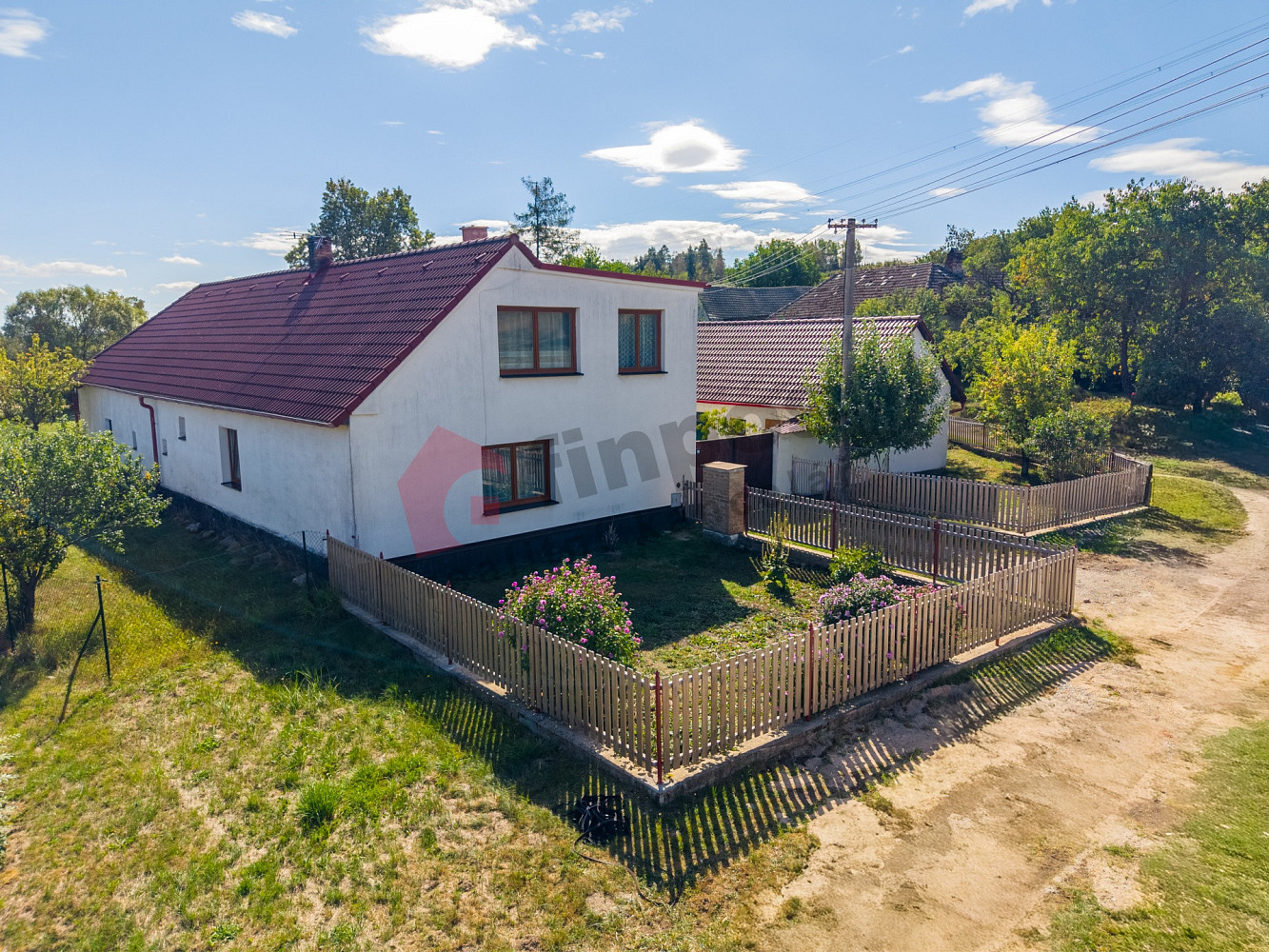 Prodej domu 250 m² s pozemkem 927 m² – fotografie 3