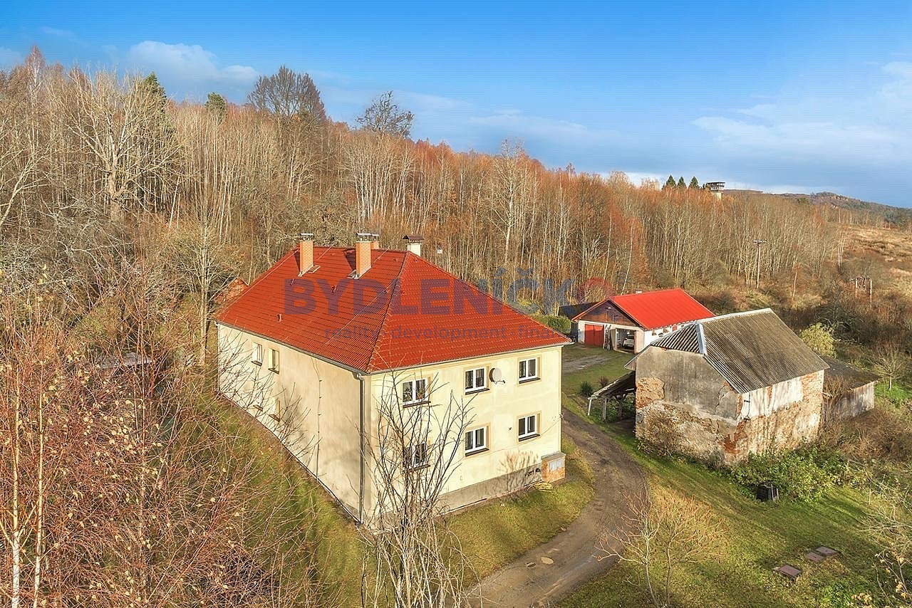 Prodej domu 456 m² s pozemkem 4 806 m²