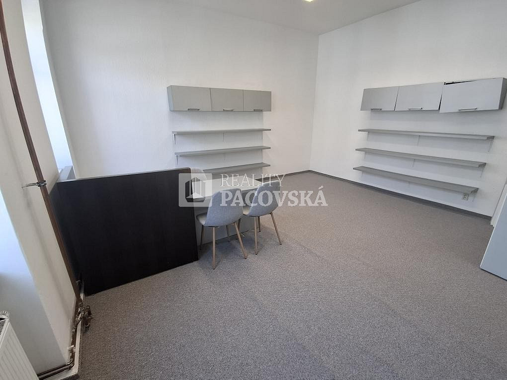 Pronájem kanceláře 28 m² – fotografie 2