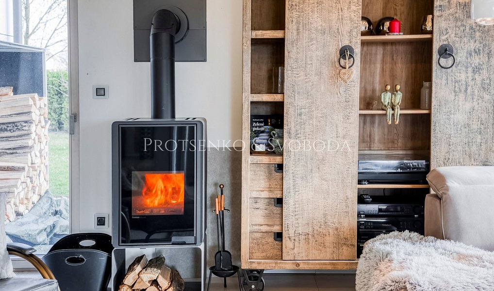 Prodej domu 206 m² s pozemkem 1 297 m², Vysoký Újezd – náhled fotky 24