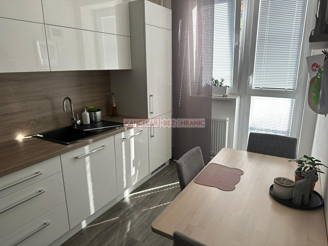 Pronájem bytu 2+1 58 m² – fotografie 3