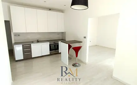 Pronájem bytu 2+kk 55 m², Nerudova, Pardubice - Zelené Předměstí