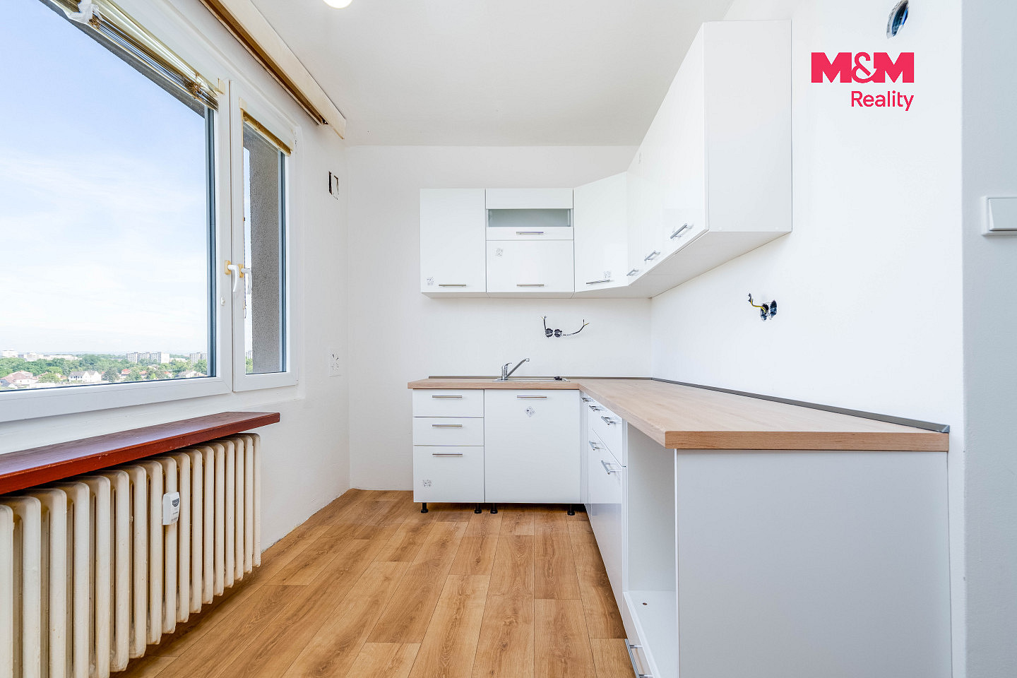 Prodej bytu 3+1 79 m² – pohled 2