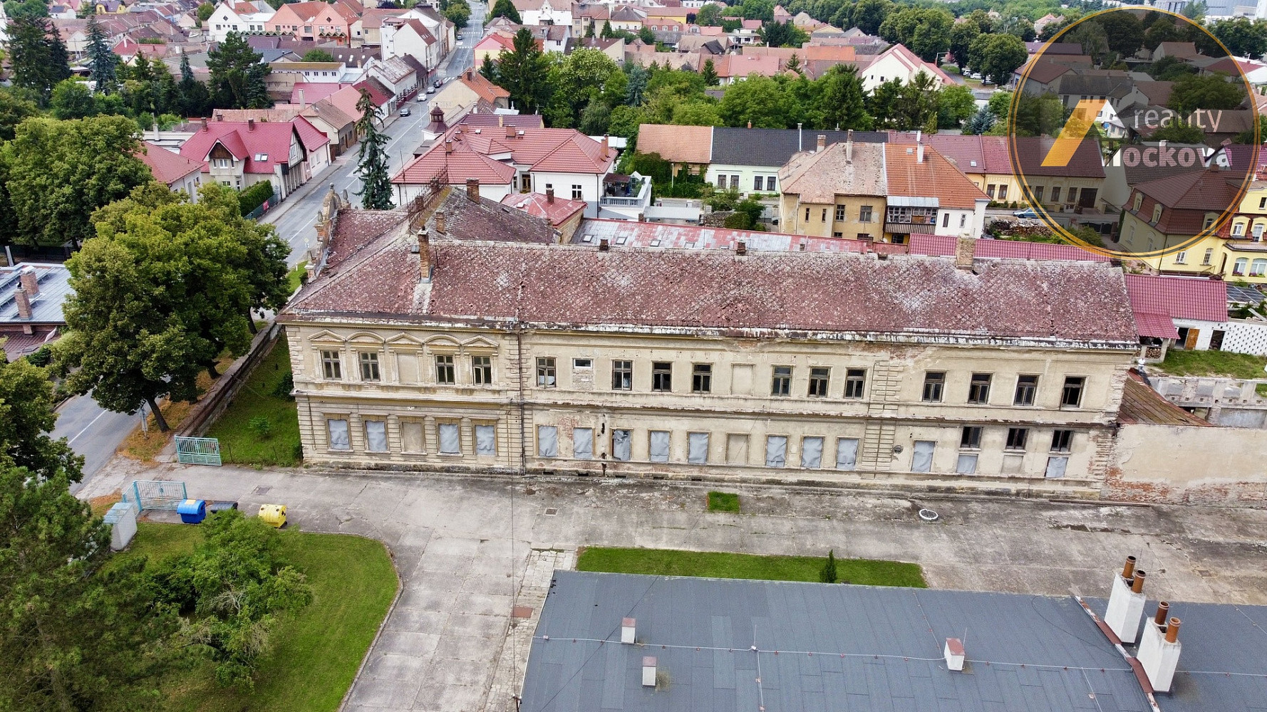 Prodej komerčního objektu (jiného typu) 2 550 m² – fotografie 3