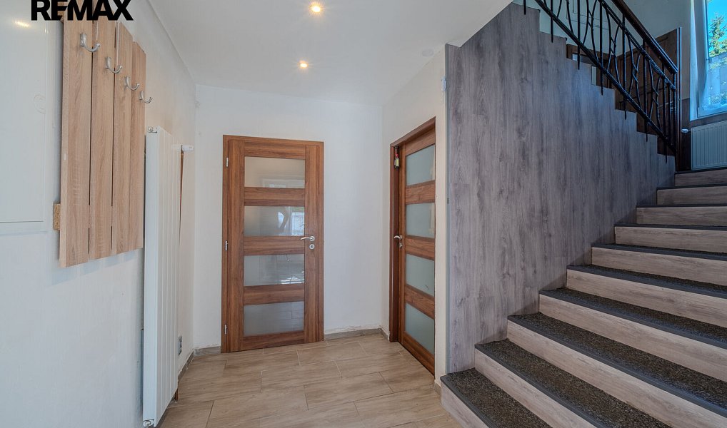 Prodej domu 260 m² s pozemkem 740 m², Tanvald – náhled fotky 18