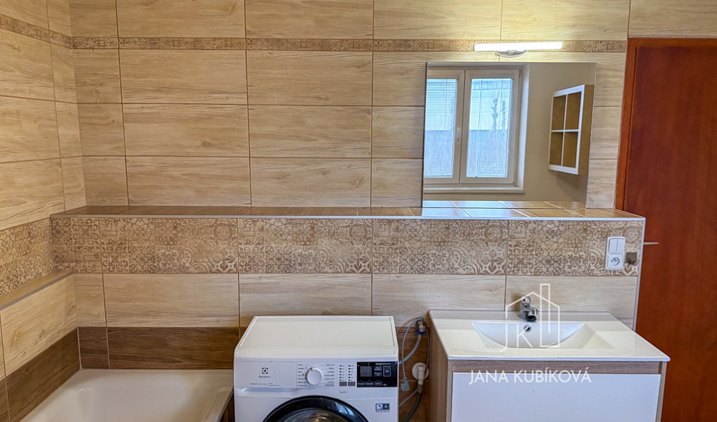 Prodej domu 336 m² s pozemkem 1 199 m², Kyjov – náhled fotky 43