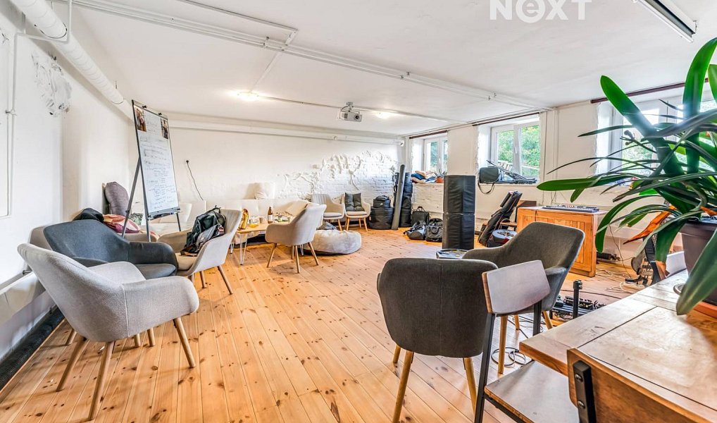 Prodej domu 900 m² s pozemkem 4 998 m², Strážná – náhled fotky 9