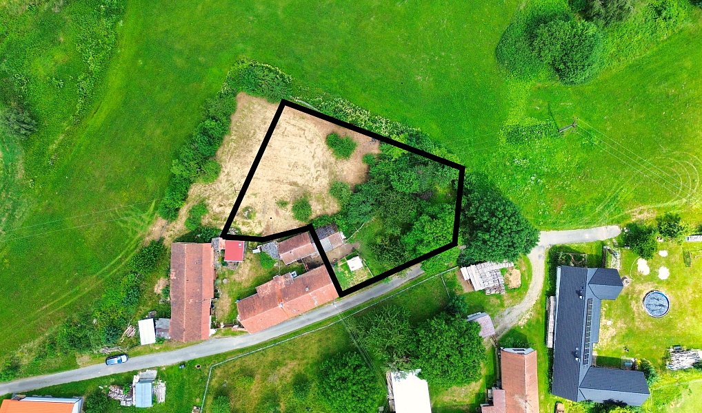 Prodej stavebního pozemku 1 357 m², Zadní Střítež – náhled fotky 2