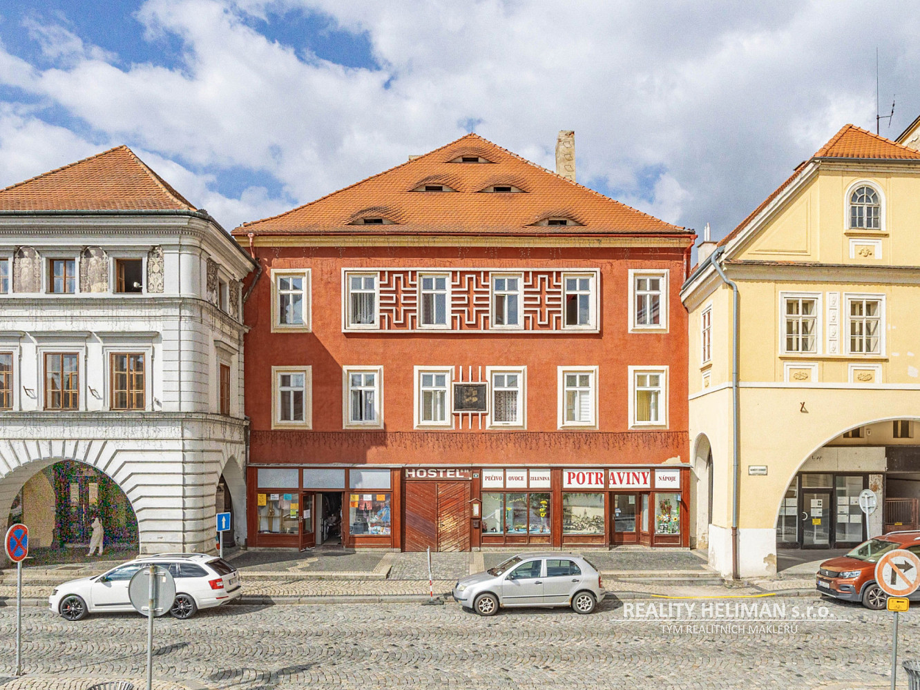 Prodej domu 878 m² s pozemkem 839 m²