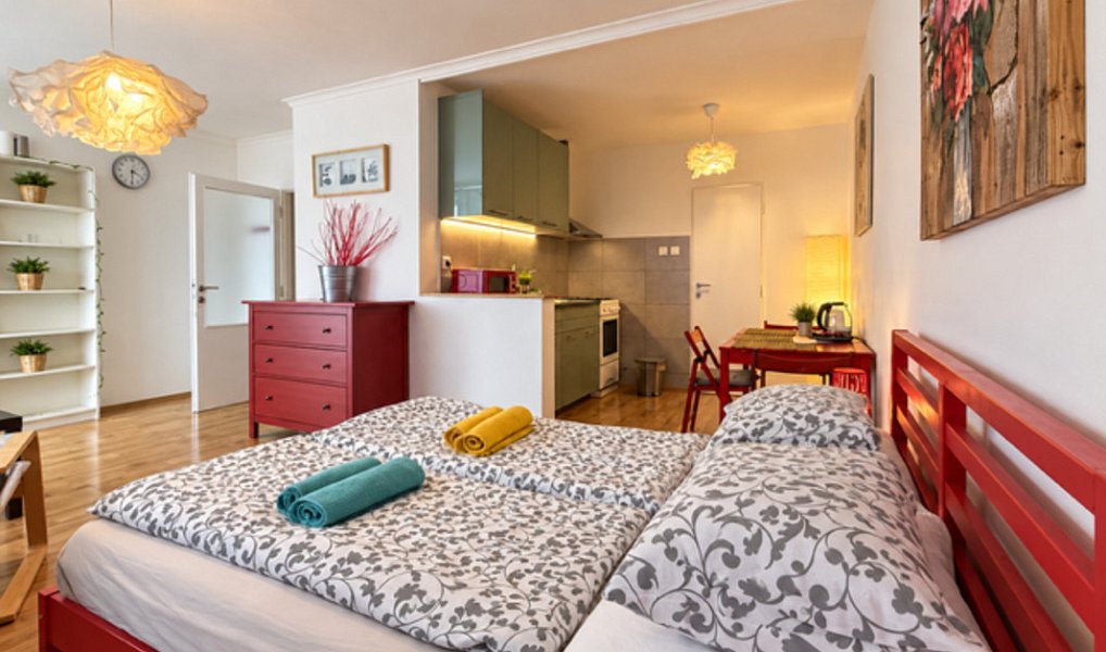 Prodej bytu 1+kk 36 m², Praha – náhled fotky 4