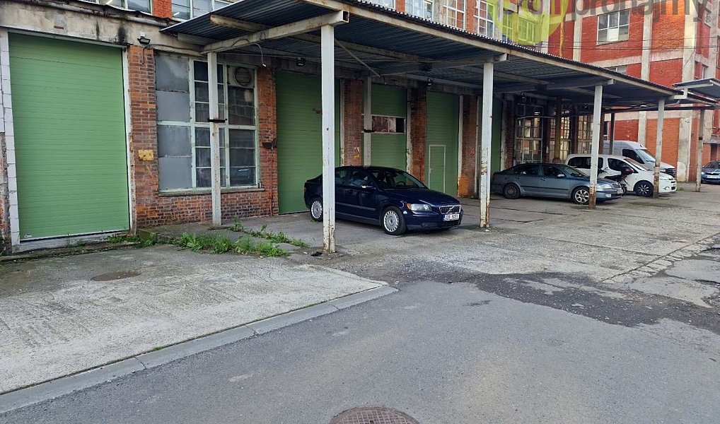 Pronájem skladovacích prostor 521 m², Zlín – náhled fotky 24