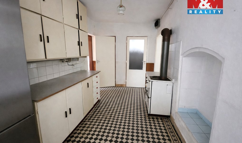 Prodej domu 209 m² s pozemkem 1 229 m², Liběšice – náhled fotky 11