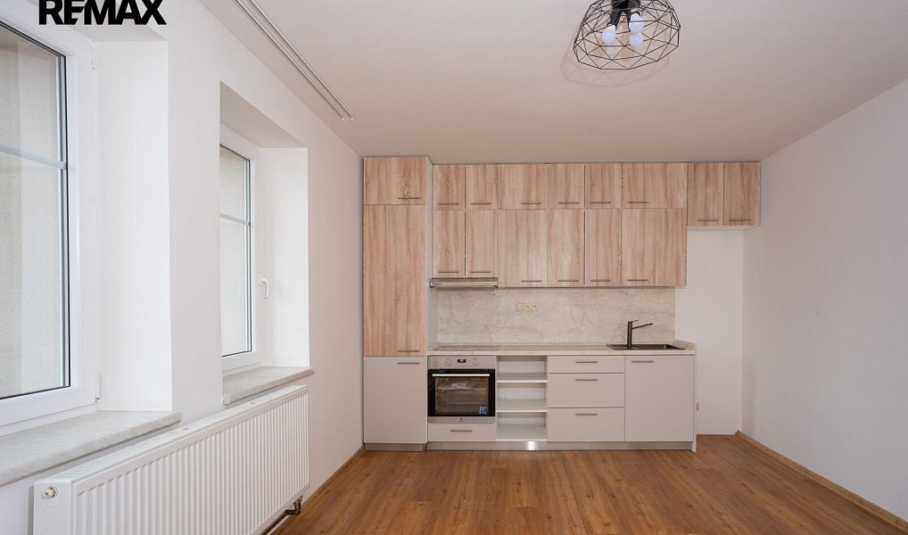 Pronájem bytu 2+kk 44 m², Jablonné v Podještědí – náhled fotky 2
