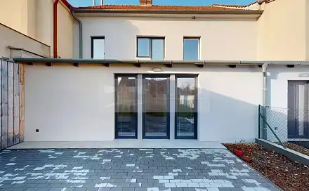 Pronájem bytu 3+kk 45 m²