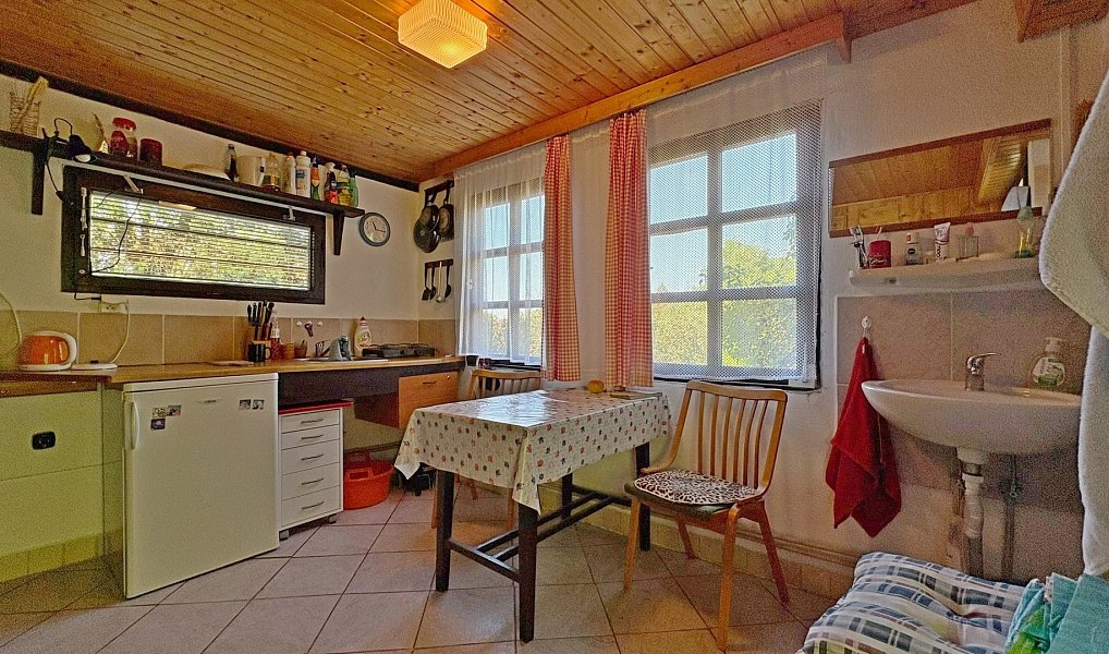 Prodej chaty/chalupy 64 m² s pozemkem 1 470 m², Jaroměřice – náhled fotky 2