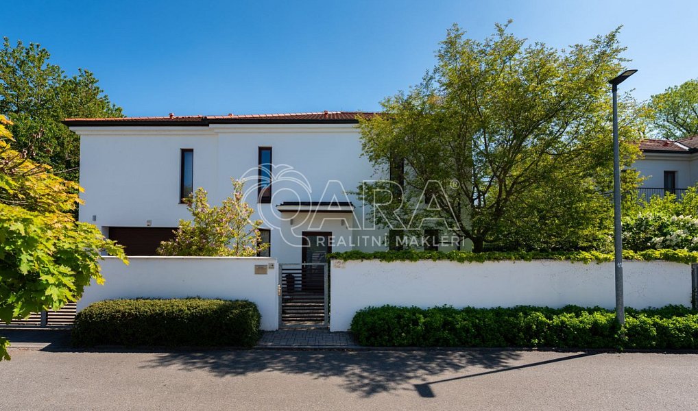 Prodej domu 285 m² s pozemkem 848 m², Statenice – náhled fotky 27