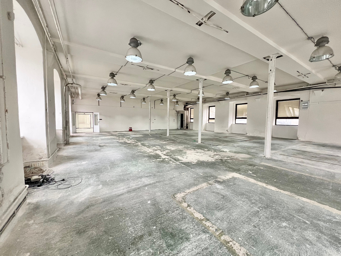 Pronájem skladovacích prostor 365 m² – fotografie 5