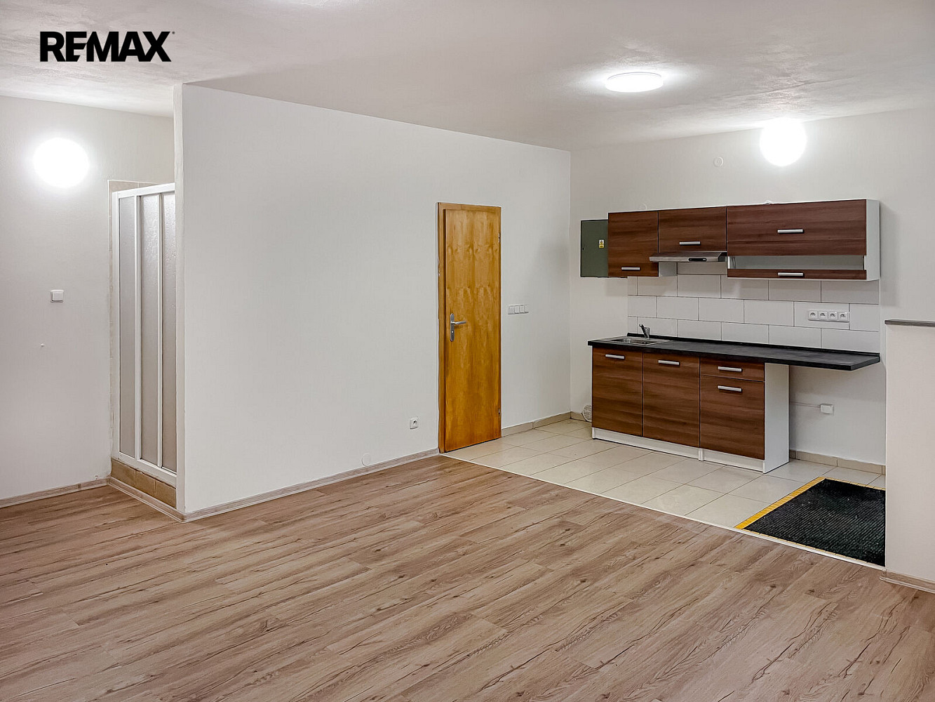 Prodej komerčního objektu (jiného typu) 37 m² – fotografie 3