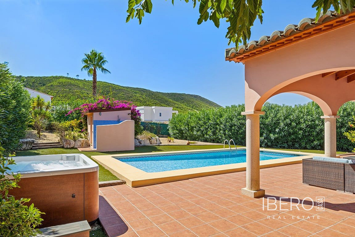 Prodej domu 276 m² s pozemkem 1 132 m² — photo 3