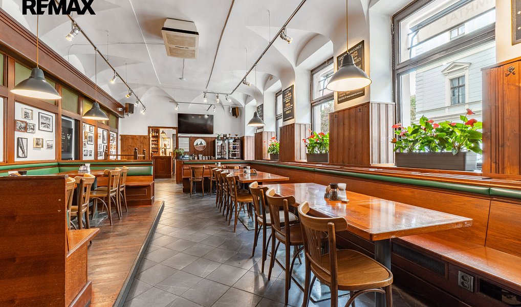 Pronájem restaurace 254 m², Praha – náhled fotky 2
