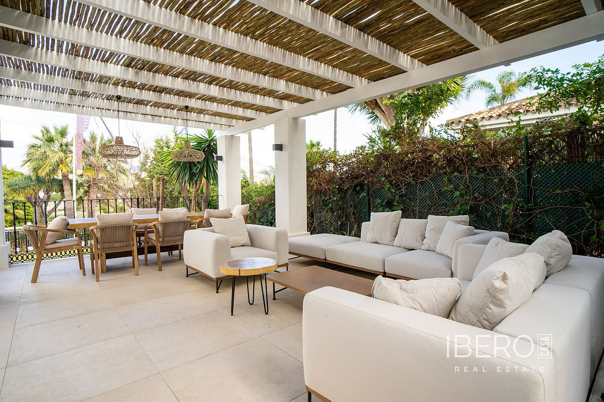 Casa 6+kk – Nueva Andalucía - Vista 2