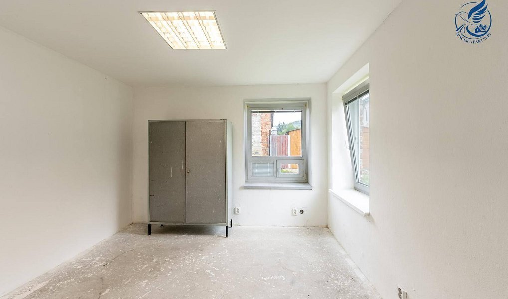 Prodej výrobních prostor 960 m², Kraslice – náhled fotky 15
