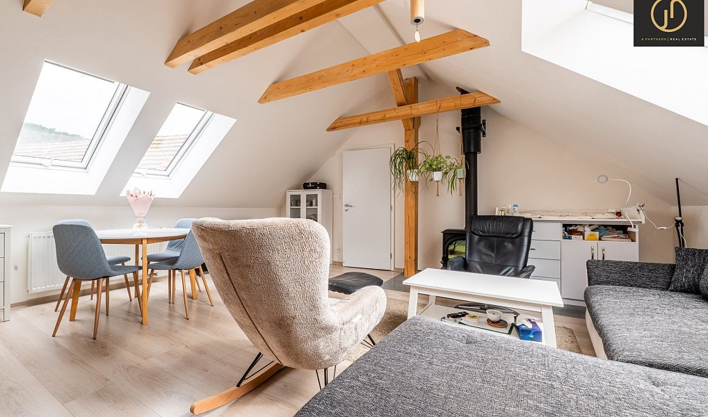 Prodej domu 203 m² s pozemkem 1 153 m², Hředle – náhled fotky 10