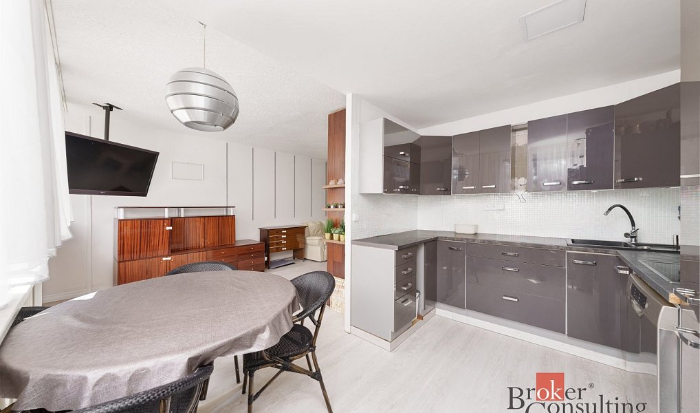 Prodej bytu 3+1 74 m², Praha – náhled fotky 12
