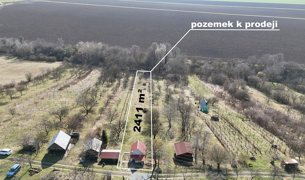 Prodej domu 35 m² s pozemkem 2 544 m², Kunovice – náhled fotky 12