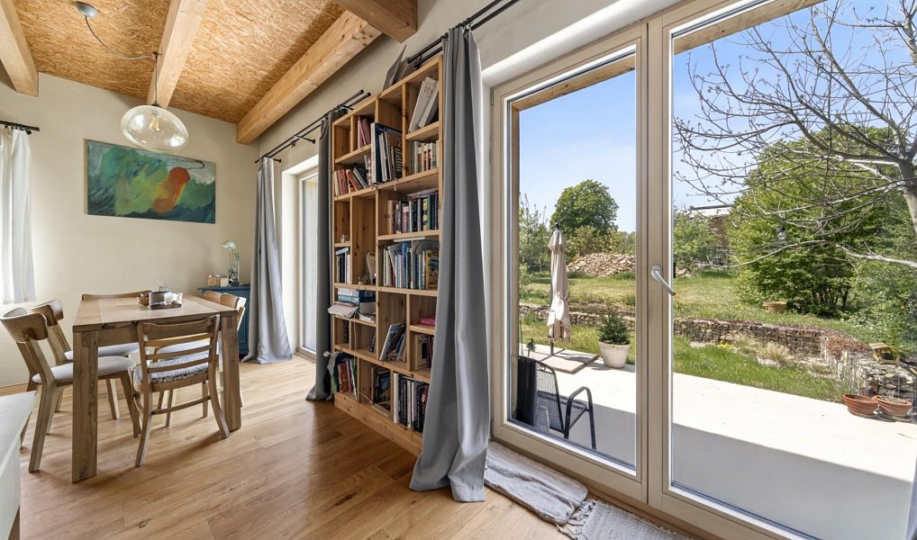 Prodej domu 120 m² s pozemkem 848 m², Svinaře – náhled fotky 2