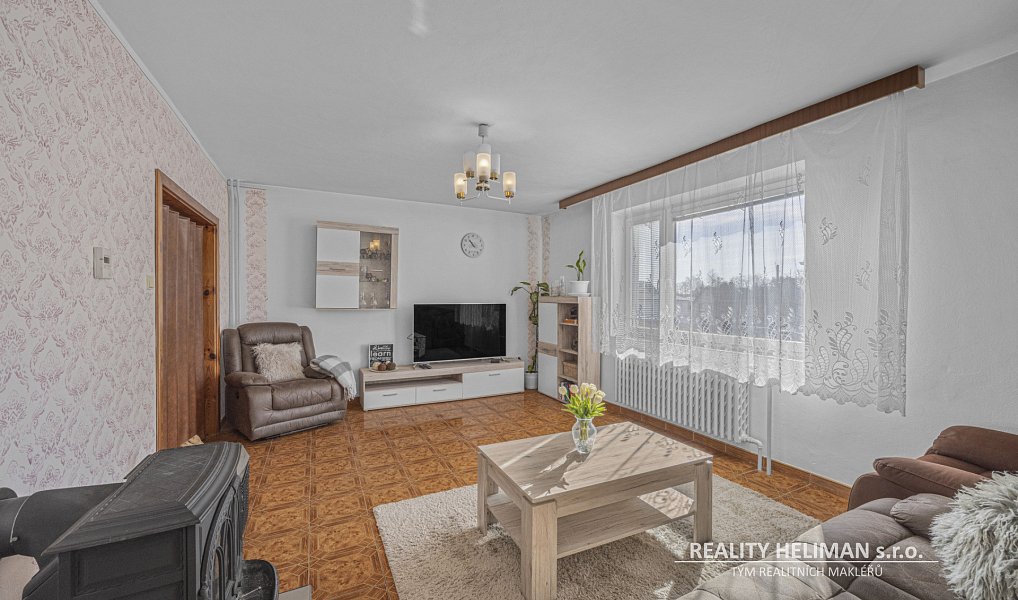 Prodej domu 393 m² s pozemkem 775 m², Líbeznice – náhled fotky 4